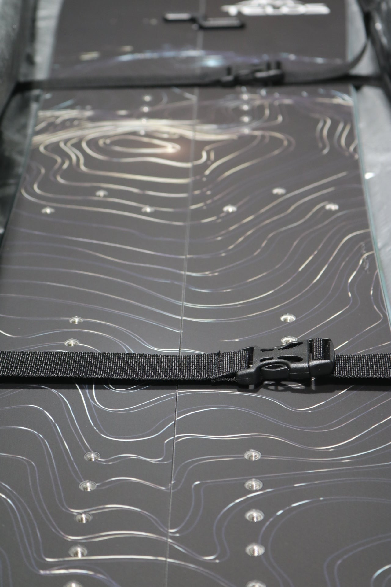 World Traveler Roller Snowboard Bag